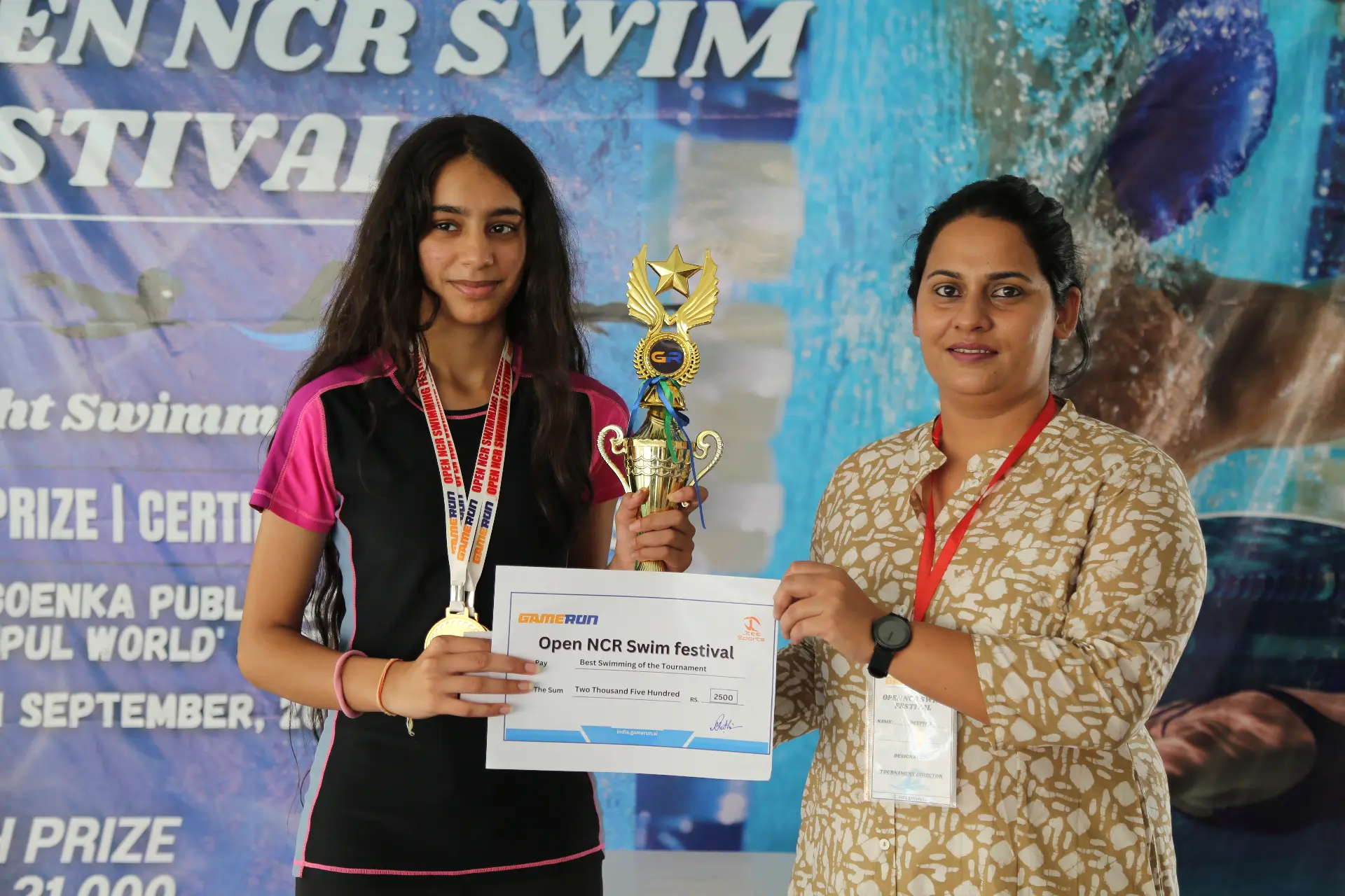 swimming prize girl coach 